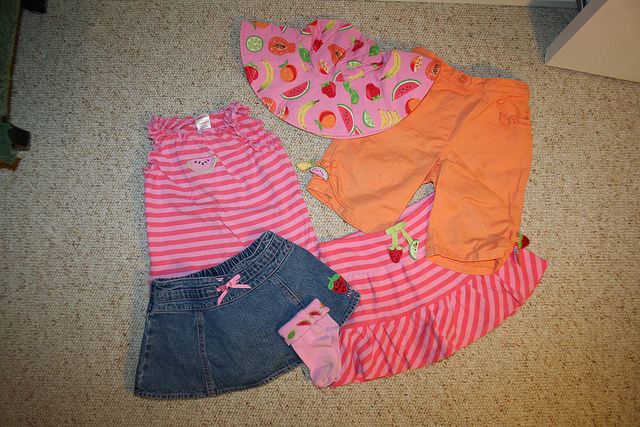   30+ lot Size 3/3T GIRLS Summer clothes,shoes,hats,purse,outfits  